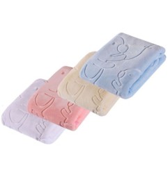 EASY CARE 502 Kocyk akrylowy tłoczony jednokolorowy 80x110