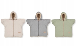 Czy ponczo samochodowe jest bezpieczne dla dziecka zimą?